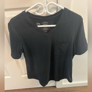 Zyia Black Go To Pocket V T-shirt